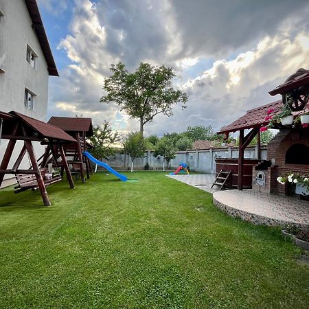 La Mateo Hotel Călimăneşti Buitenkant foto