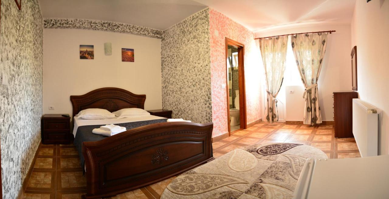 La Mateo Hotel Călimăneşti Buitenkant foto