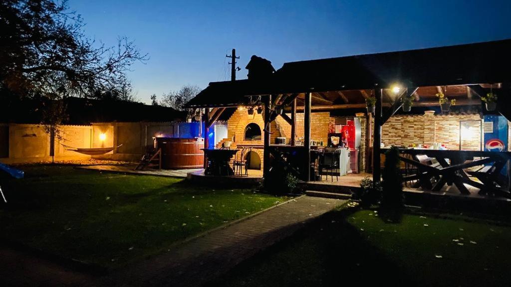 La Mateo Hotel Călimăneşti Buitenkant foto